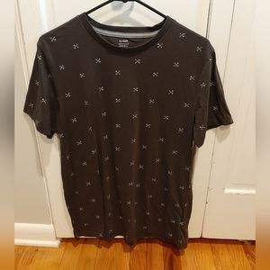 dark gray arrow shirt
